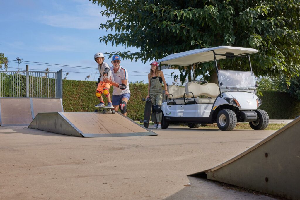 voiturette - golfette - utilitaire électrique Yamaha Cruise4 golfette 4 à 6 places